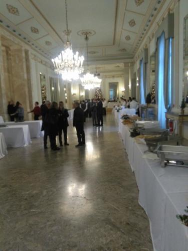 Pranzo per i senzatetto