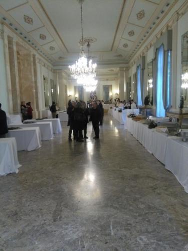 Pranzo per i senzatetto