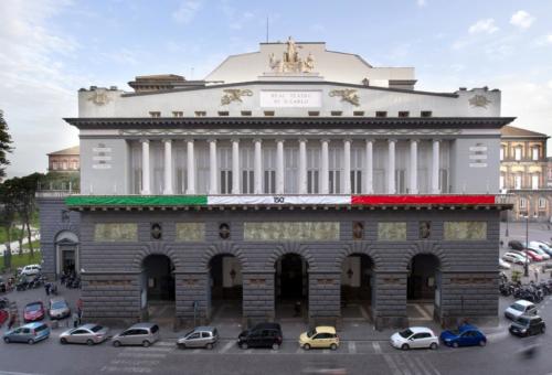 Pranzo per i senzatetto