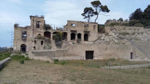 Visita didattica al Parco del Pausilypon e Grotta di Seiano (27/4/2017)