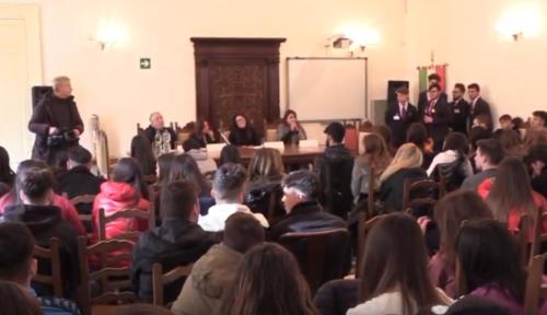 Conferenza Cittadinanza Attiva - ISIS Elena di Savoia (25/1/2019)