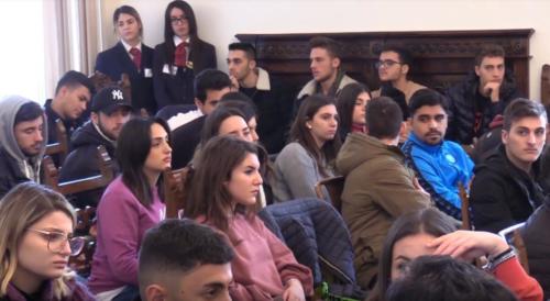 Conferenza Cittadinanza Attiva - ISIS Elena di Savoia (25/1/2019)