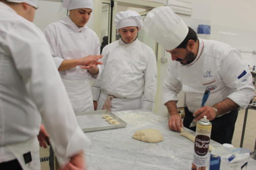 Preparazione dei pasti per la Mensa della Comunità di Sant'Egidio (29/1/2019)