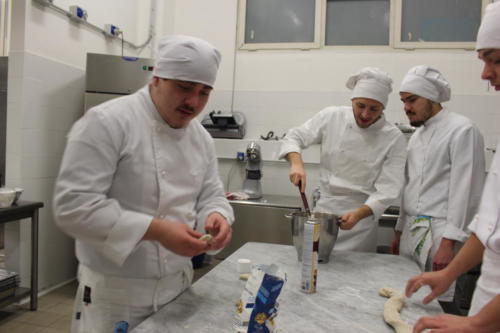 Preparazione dei pasti per la Mensa della Comunità di Sant'Egidio (29/1/2019)