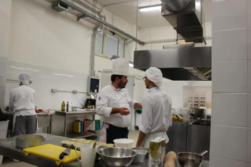 Preparazione dei pasti per la Mensa della Comunità di Sant'Egidio (29/1/2019)