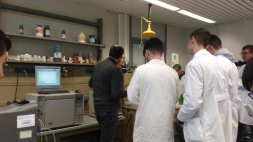 Piano Lauree Scientifiche - Laboratorio di Chimica (21/2/2019)