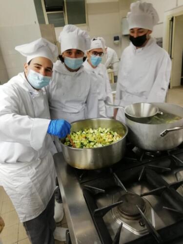 Finalmente nei Laboratori di Enogastronomia e Sala (5/2/21)