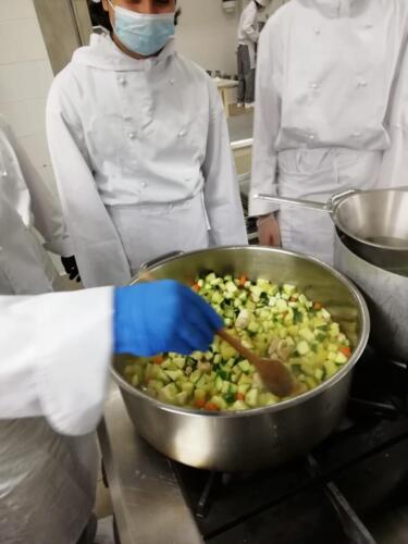 Finalmente nei Laboratori di Enogastronomia e Sala (5/2/21)