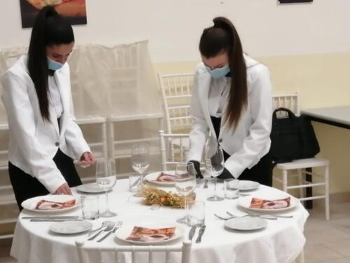 Finalmente nei Laboratori di Enogastronomia e Sala (5/2/21)