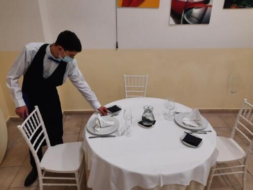 Risotto mantecato alle verdure in cestino di formaggio servito all’inglese(8/2/21)