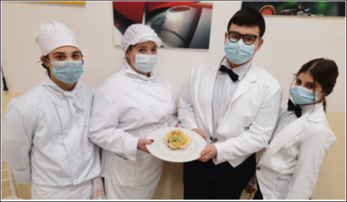 Risotto mantecato alle verdure in cestino di formaggio servito all&rsquo;inglese (8/2/21)