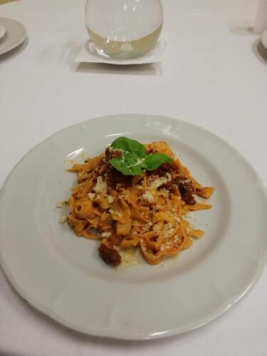 Tagliatelle all'uovo con ragoût alla bolognese e Chiacchiere di Carnevale con Sanguinaccio (18/2/21)