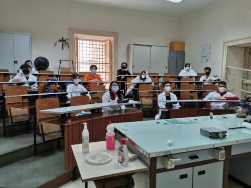 Laboratori di Fisica e Chimica 1ªA-CMB (27/4/2021)