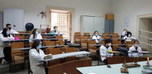 Laboratori di Fisica e Chimica 2ªA-CMB (27/4/2021)