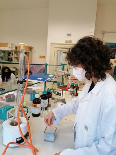 Cromatografia su strato sottile (TLC) e polarità dei solventi organici (7-14/5/2021)