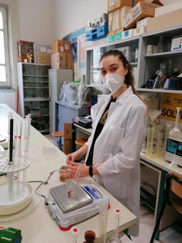 Cromatografia su strato sottile (TLC) e polarità dei solventi organici (7-14/5/2021)