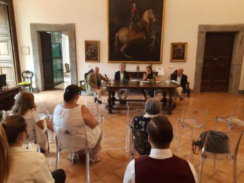 Sigla del Protocollo d’Intesa per la gestione del bar del Pio Monte della Misericordia (5/7/2021)