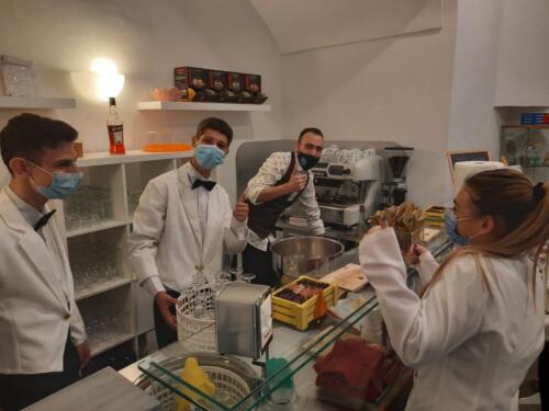 Sigla del Protocollo d’Intesa per la gestione del bar del Pio Monte della Misericordia (5/7/2021)