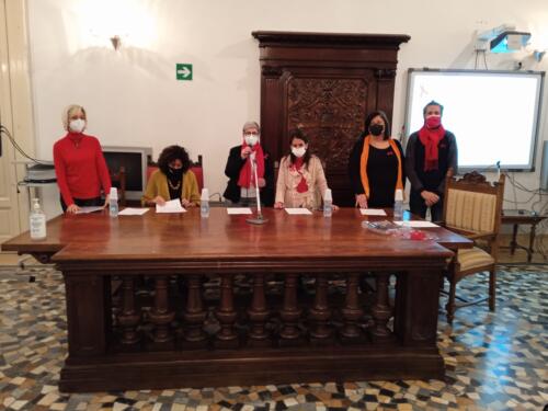 Pensieri e Parole - Contro la violenza sulle donne (25/11/21)