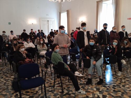 Pensieri e Parole - Contro la violenza sulle donne (25/11/21)