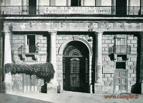 "Palazzo Carafa d'Andria"